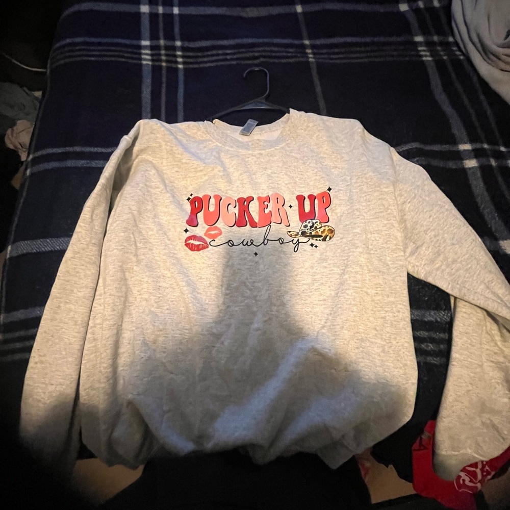 Sweat shirt